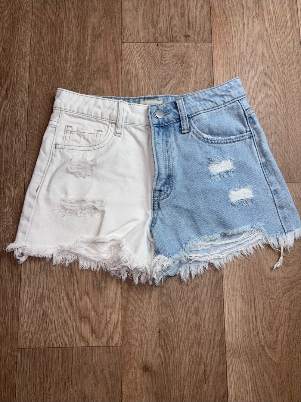Altar'd State Two-Tone Distressed Denim Shorts in White & Light Blue